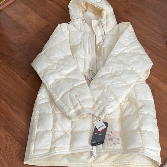 PATRICIA PACKABLE PONCHO PUFFER JACKET - IVORY - Small - NWT - Picture 2 of 7